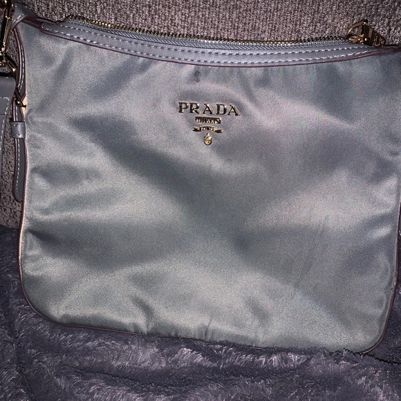 ❤️PRADA BAGS❤️ - Picture 4 of 16